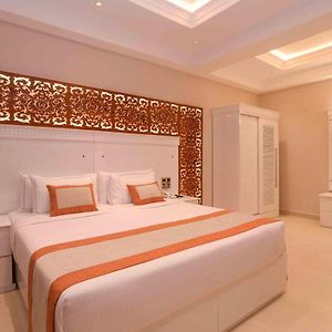 Deluxe Premier Room